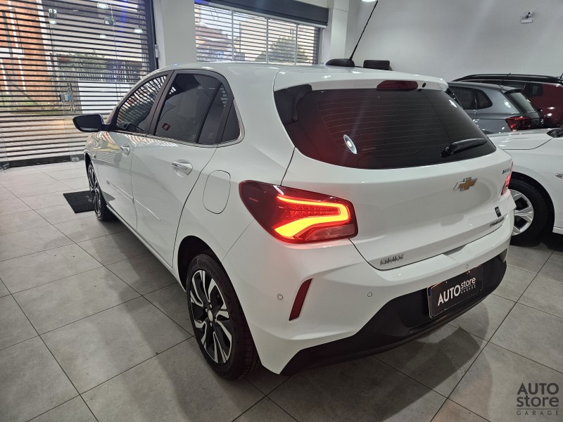ONIX 1.0 PREMIER II 12V TURBO FLEX 4P AUTOMÁTICO - 2024 - CAXIAS DO SUL