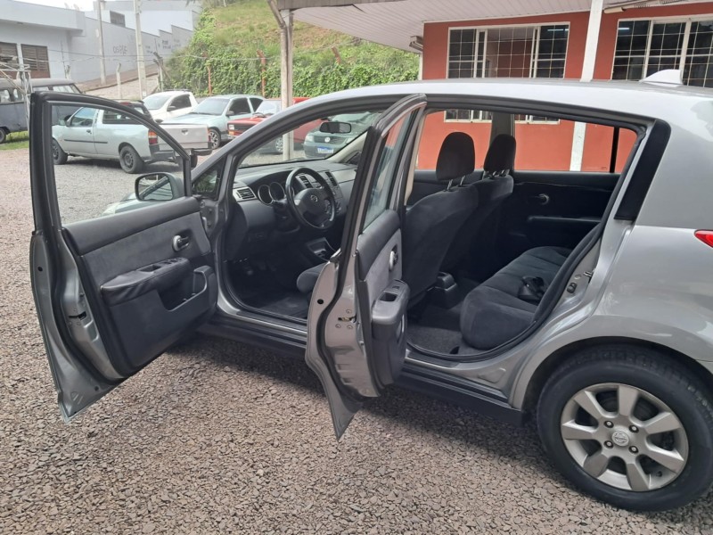 TIIDA 1.8 S 16V FLEX 4P MANUAL - 2011 - CAXIAS DO SUL