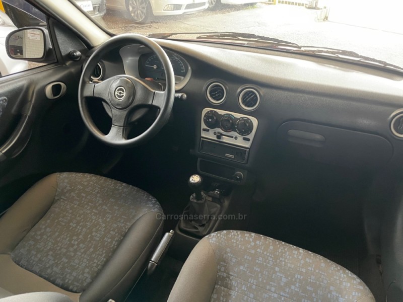 CELTA 1.0 MPFI VHC SUPER 8V GASOLINA 4P MANUAL - 2004 - CAXIAS DO SUL