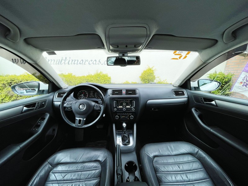 JETTA 2.0 TSI DSG HIGHLINE 200CV GASOLINA 4P AUTOMÁTICO - 2012 - CAXIAS DO SUL