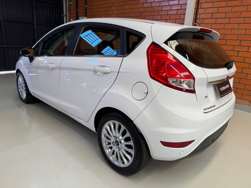 FIESTA 1.6 TITANIUM HATCH 16V FLEX 4P AUTOMÁTICO - 2015 - BENTO GONçALVES