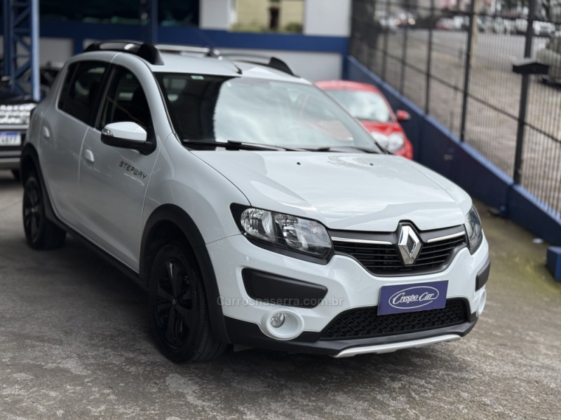 SANDERO 1.6 STEPWAY 8V FLEX 4P MANUAL - 2016 - CAXIAS DO SUL