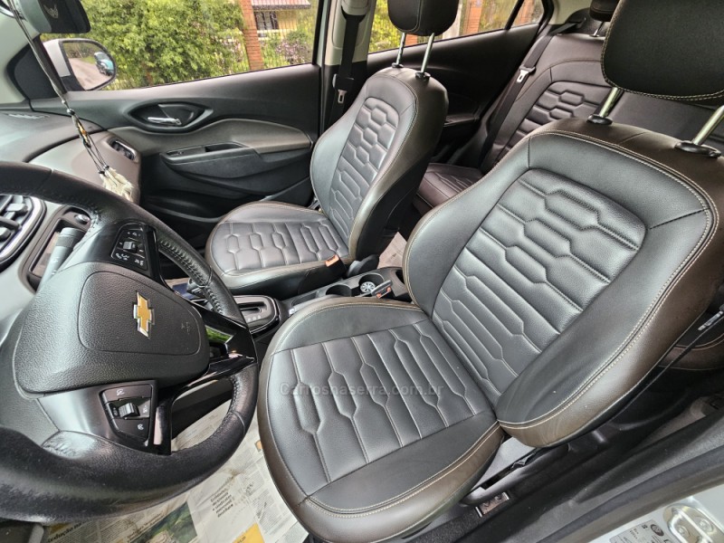 CHEVROLET - PRISMA - 2019/2019 - Prata - R$ 67.000,00