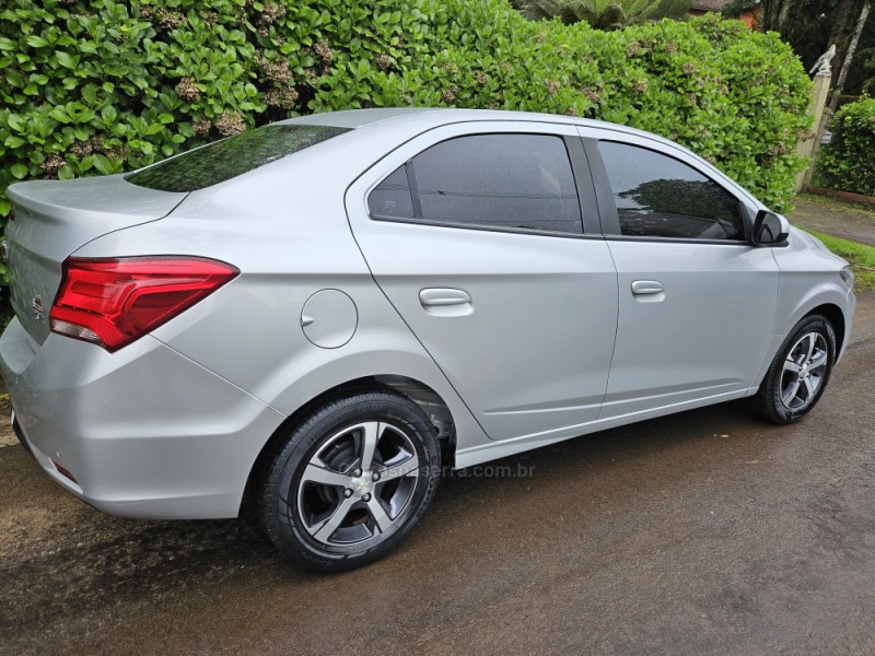 CHEVROLET - PRISMA - 2019/2019 - Prata - R$ 67.000,00