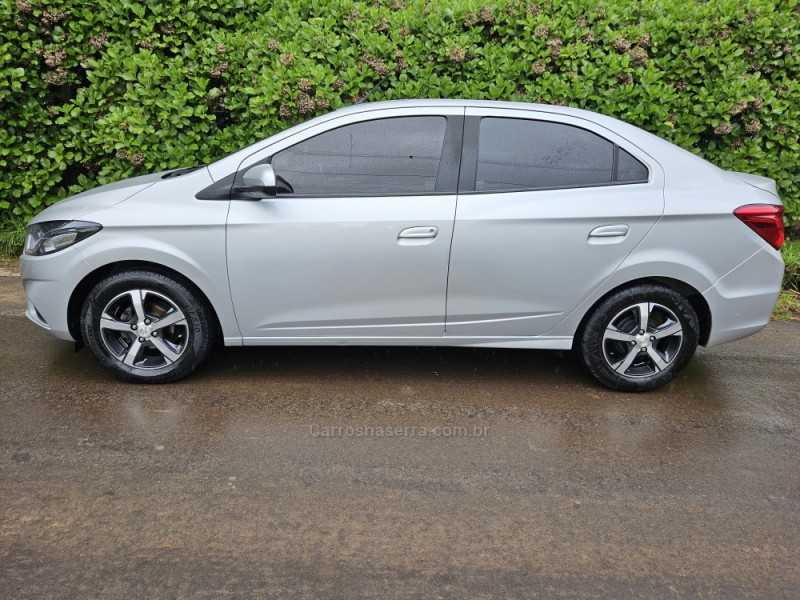 CHEVROLET - PRISMA - 2019/2019 - Prata - R$ 67.000,00
