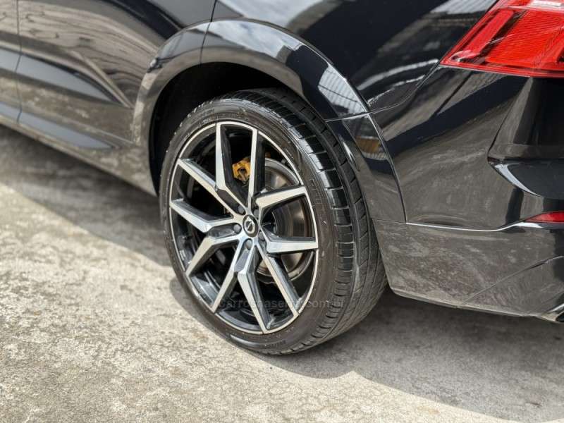 XC60 2.0 T8 POLESTAR ENGINEERED HÍBRIDO 4P AUTOMÁTICO - 2021 - CAXIAS DO SUL