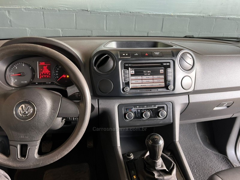 AMAROK 2.0 TRENDLINE 4X4 CD 16V TURBO INTERCOOLER DIESEL 4P MANUAL - 2013 - CAXIAS DO SUL