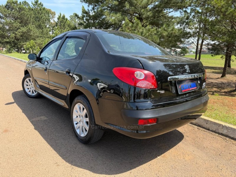 207 1.6 XS PASSION 16V FLEX 4P AUTOMÁTICO - 2011 - VACARIA