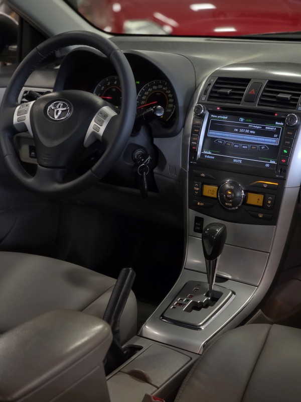 COROLLA 2.0 XEI 16V FLEX 4P AUTOMÁTICO - 2012 - CAXIAS DO SUL