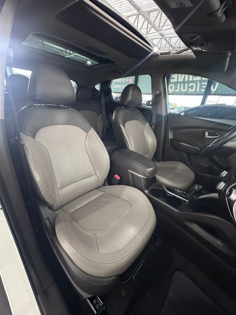 IX35 2.0 MPFI GLS 4X2 16V GASOLINA 4P AUTOMÁTICO - 2012 - FARROUPILHA