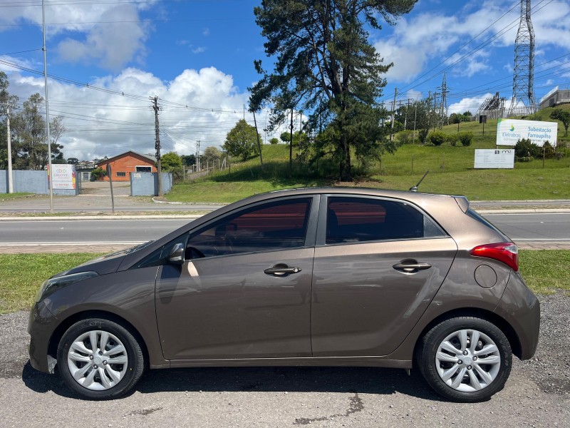 HB20 1.0 COMFORT 12V FLEX 4P MANUAL - 2017 - FARROUPILHA