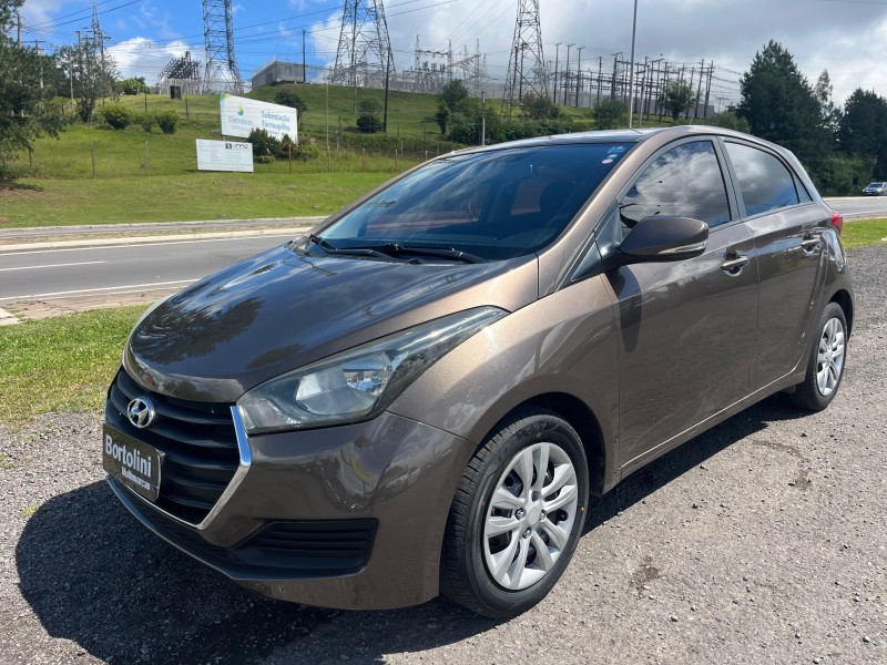 HB20 1.0 COMFORT 12V FLEX 4P MANUAL - 2017 - FARROUPILHA