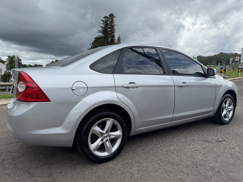 FOCUS 2.0 16V FLEX 4P AUTOMÁTICO - 2010 - DOIS IRMãOS