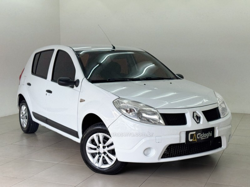 SANDERO 1.0 EXPRESSION 16V FLEX 4P MANUAL - 2009 - CARLOS BARBOSA