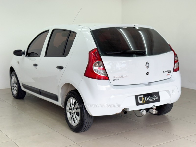 SANDERO 1.0 EXPRESSION 16V FLEX 4P MANUAL - 2009 - CARLOS BARBOSA