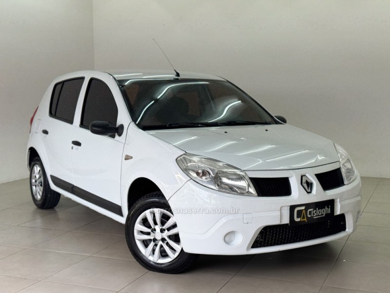 SANDERO 1.0 EXPRESSION 16V FLEX 4P MANUAL - 2009 - CARLOS BARBOSA