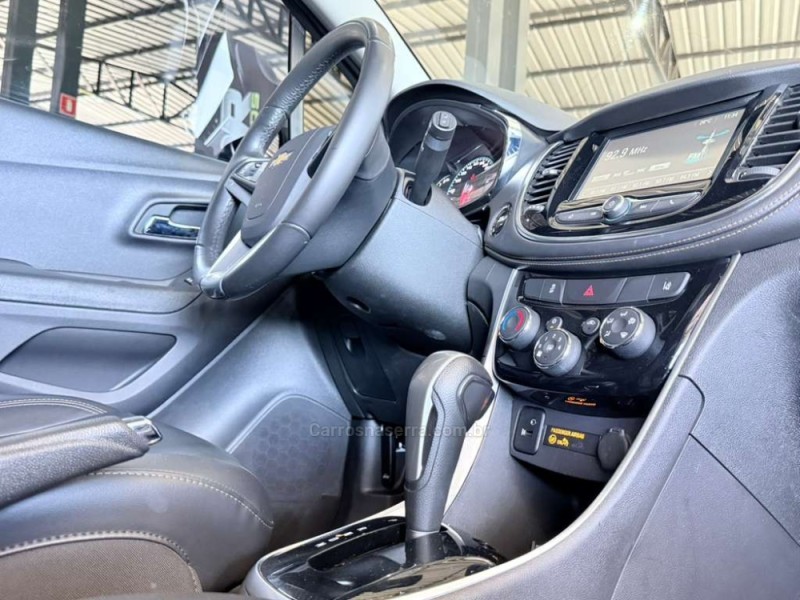 TRACKER 1.4 16V PREMIER TURBO FLEX 4P AUTOMÁTICO - 2018 - CAMPO BOM