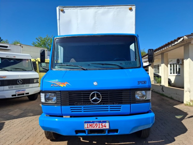 710 PLUS  - 2004 - PORTãO