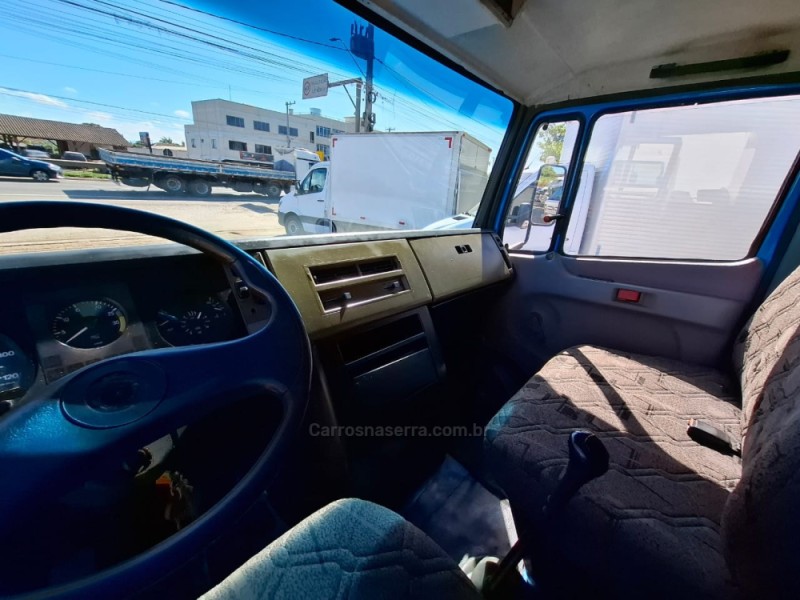 710 PLUS  - 2004 - PORTãO