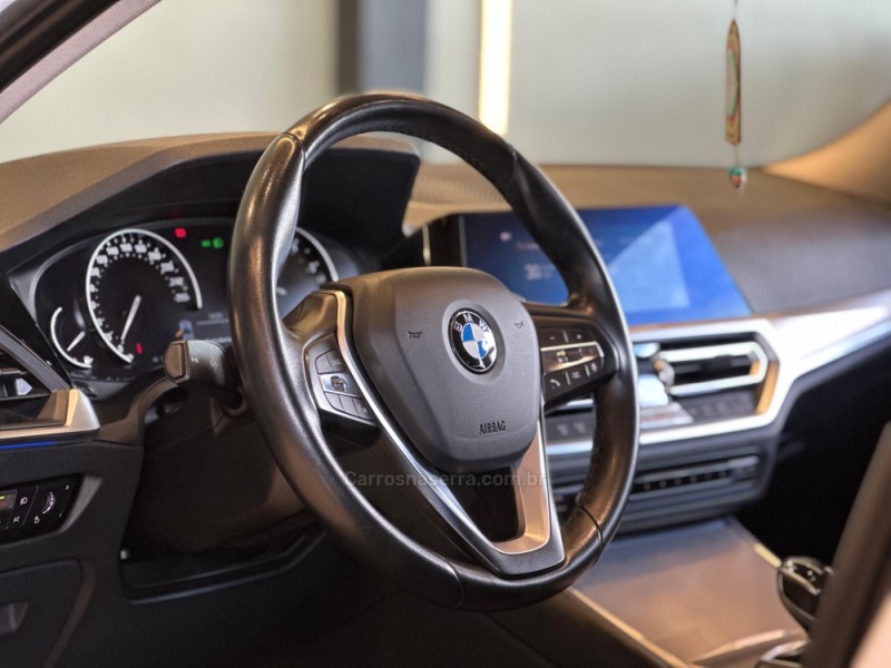 320I 2.0 SPORT GP 16V TURBO GASOLINA 4P AUTOMÁTICO - 2020 - CAXIAS DO SUL