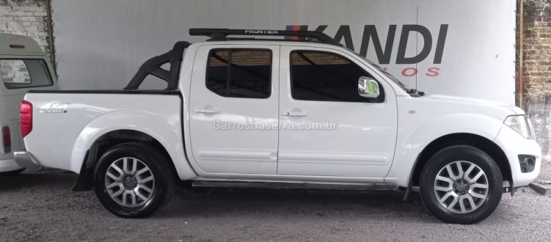 FRONTIER 2.5 SL 4X4 CD TURBO ELETRONIC DIESEL 4P AUTOMÁTICO - 2014 - CAXIAS DO SUL