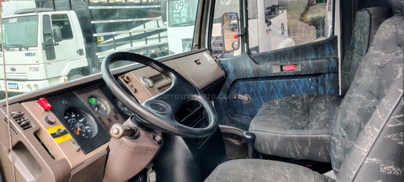 912  - 1993 - PORTãO