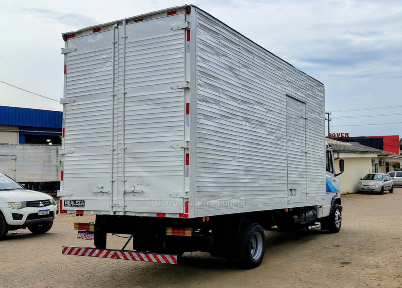 912  - 1993 - PORTãO