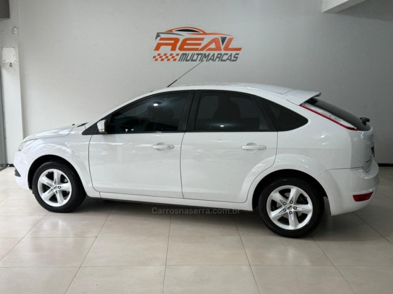 FOCUS 2.0 GLX 16V FLEX 4P MANUAL - 2011 - CAXIAS DO SUL