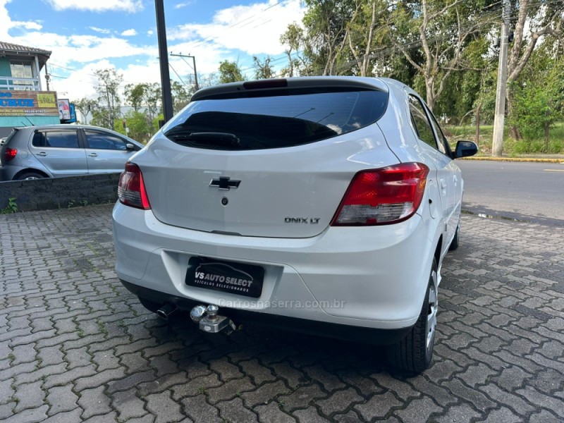 ONIX 1.0 LT 12V FLEX 4P MANUAL - 2014 - SãO LEOPOLDO