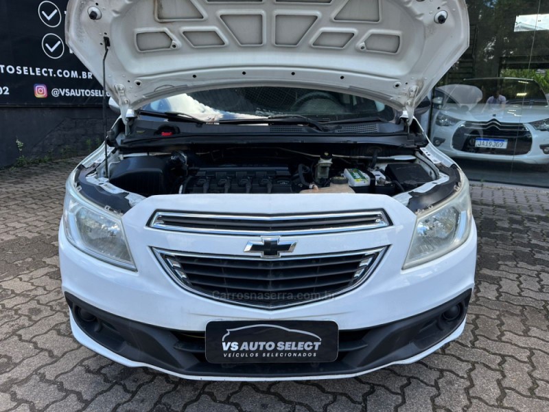 ONIX 1.0 LT 12V FLEX 4P MANUAL - 2014 - SãO LEOPOLDO