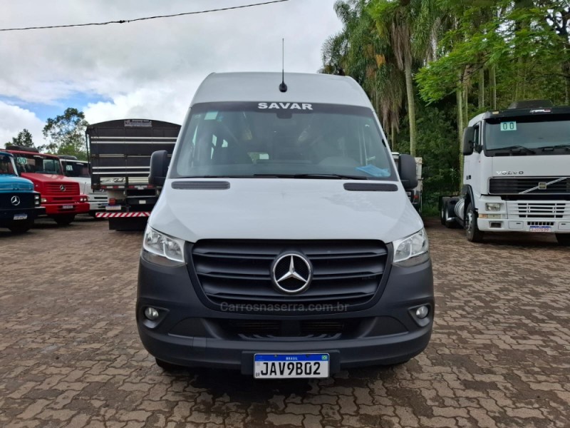 SPRINTER 2.2 CHASSI 516 EXTRA LONGO DIESEL 3P MANUAL - 2021 - PORTãO