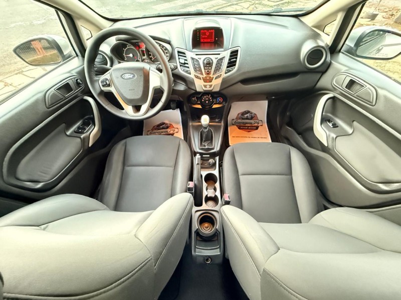 FIESTA 1.6 SE SEDAN 16V FLEX 4P MANUAL - 2013 - TRêS COROAS