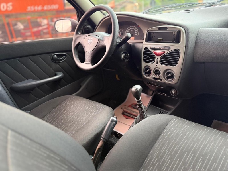 SIENA 1.0 MPI FIRE CELEBRATION 8V FLEX 4P MANUAL - 2011 - TRêS COROAS