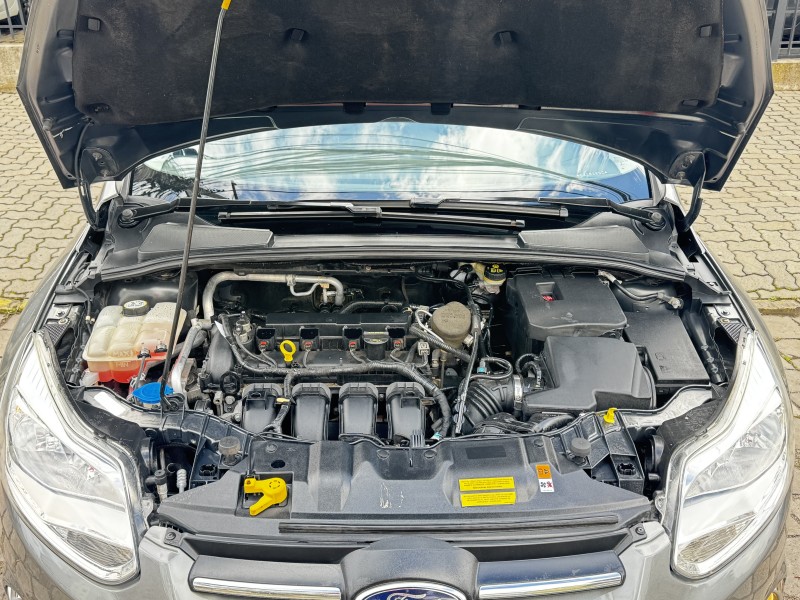 FOCUS 2.0 SE 16V FLEX 4P AUTOMÁTICO - 2014 - CAXIAS DO SUL