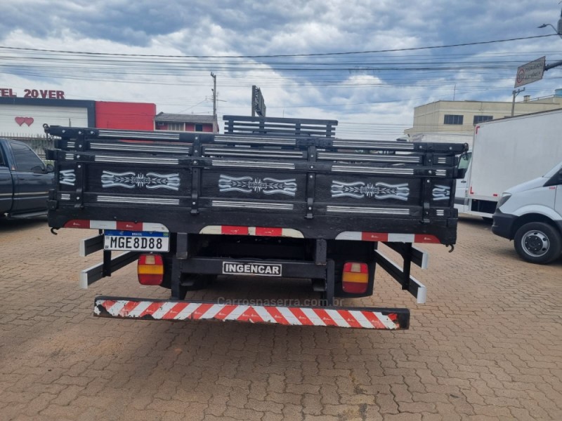 8-150 E DELIVERY - 2008 - PORTãO