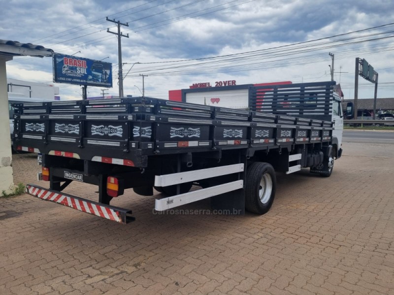 8-150 E DELIVERY - 2008 - PORTãO