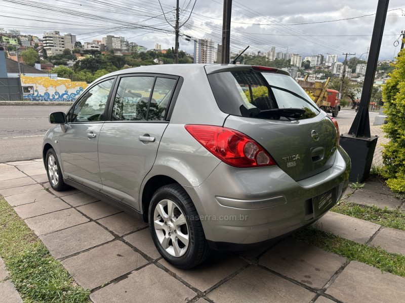 TIIDA 1.8 S 16V FLEX 4P MANUAL - 2011 - CAXIAS DO SUL