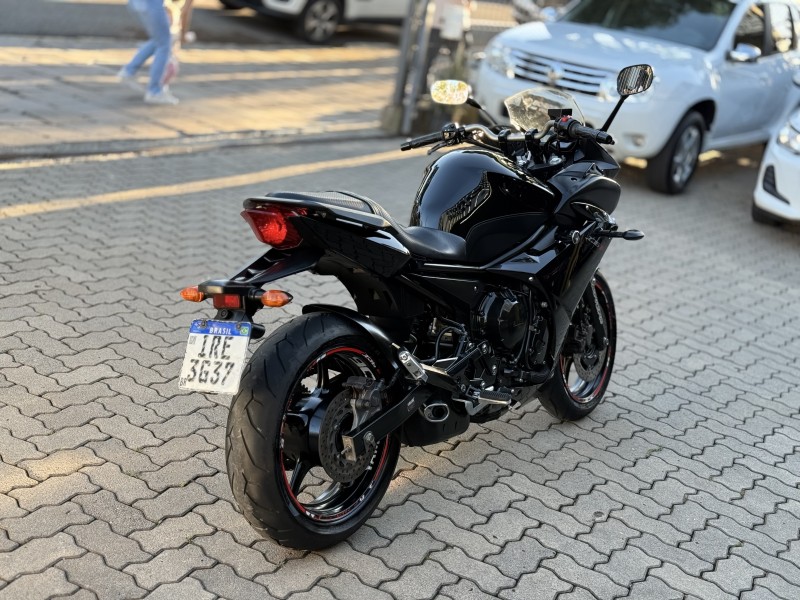 XJ6 F  - 2010 - BENTO GONçALVES