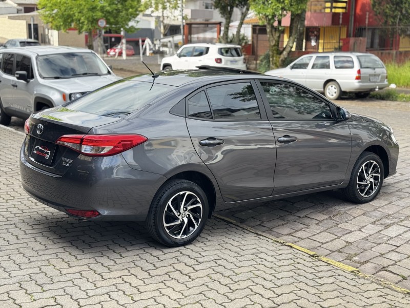 YARIS 1.5 XLS SEDAN 16V FLEX 4P AUTOMÁTICO - 2023 - CAXIAS DO SUL