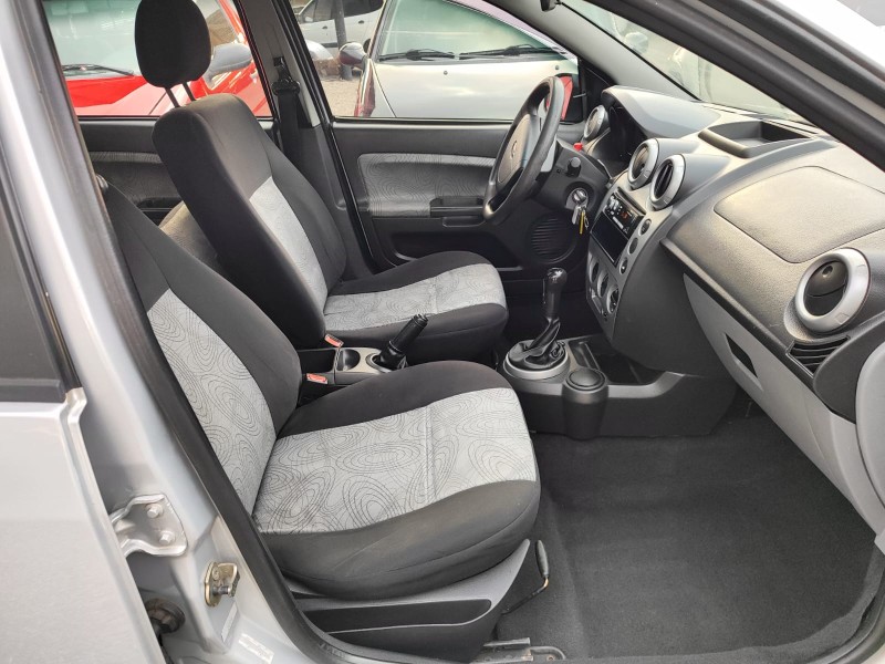 FIESTA 1.0 MPI CLASS HATCH 8V FLEX 4P MANUAL - 2010 - FARROUPILHA