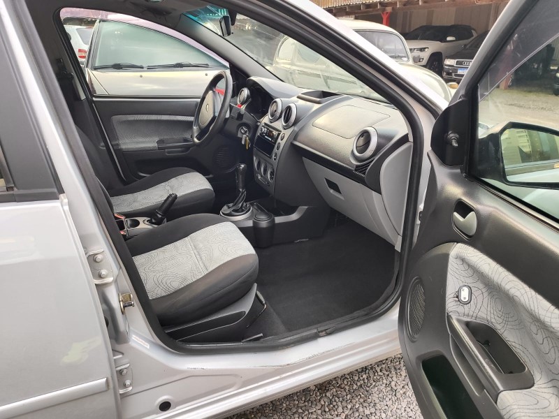 FIESTA 1.0 MPI CLASS HATCH 8V FLEX 4P MANUAL - 2010 - FARROUPILHA