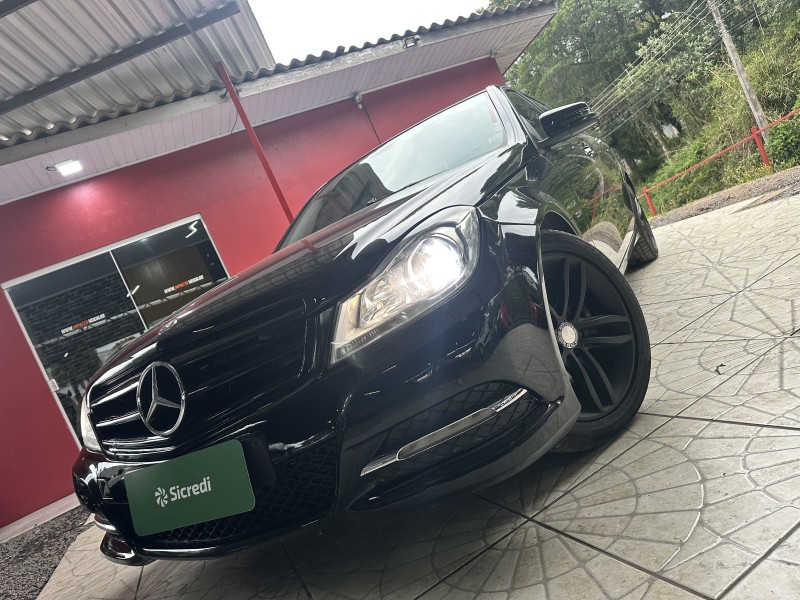 C 180 1.8 CGI TOURING 16V TURBO GASOLINA 4P AUTOMÁTICO - 2012 - CAXIAS DO SUL