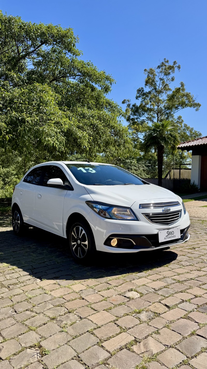 ONIX 1.4 MPFI LT 8V FLEX 4P MANUAL - 2013 - LAJEADO