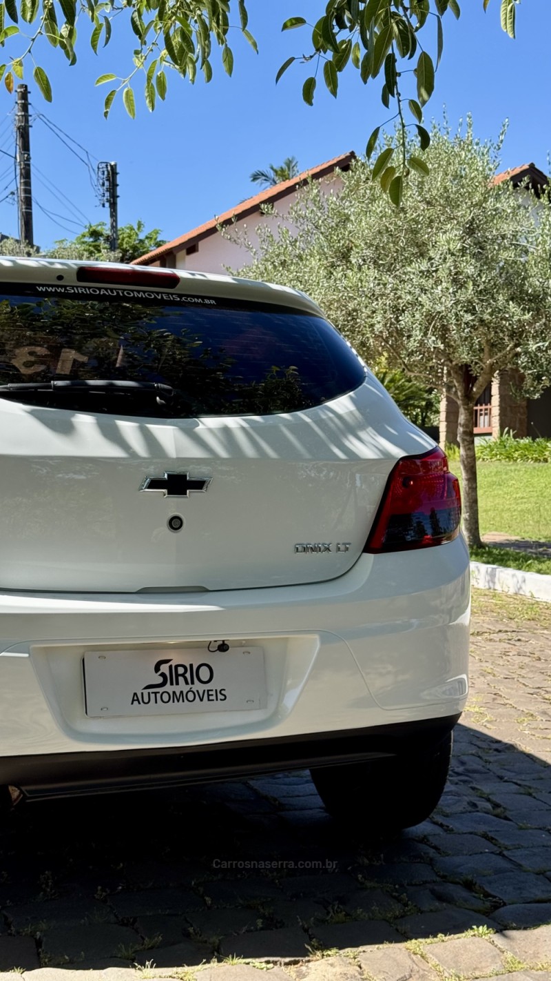 ONIX 1.4 MPFI LT 8V FLEX 4P MANUAL - 2013 - LAJEADO