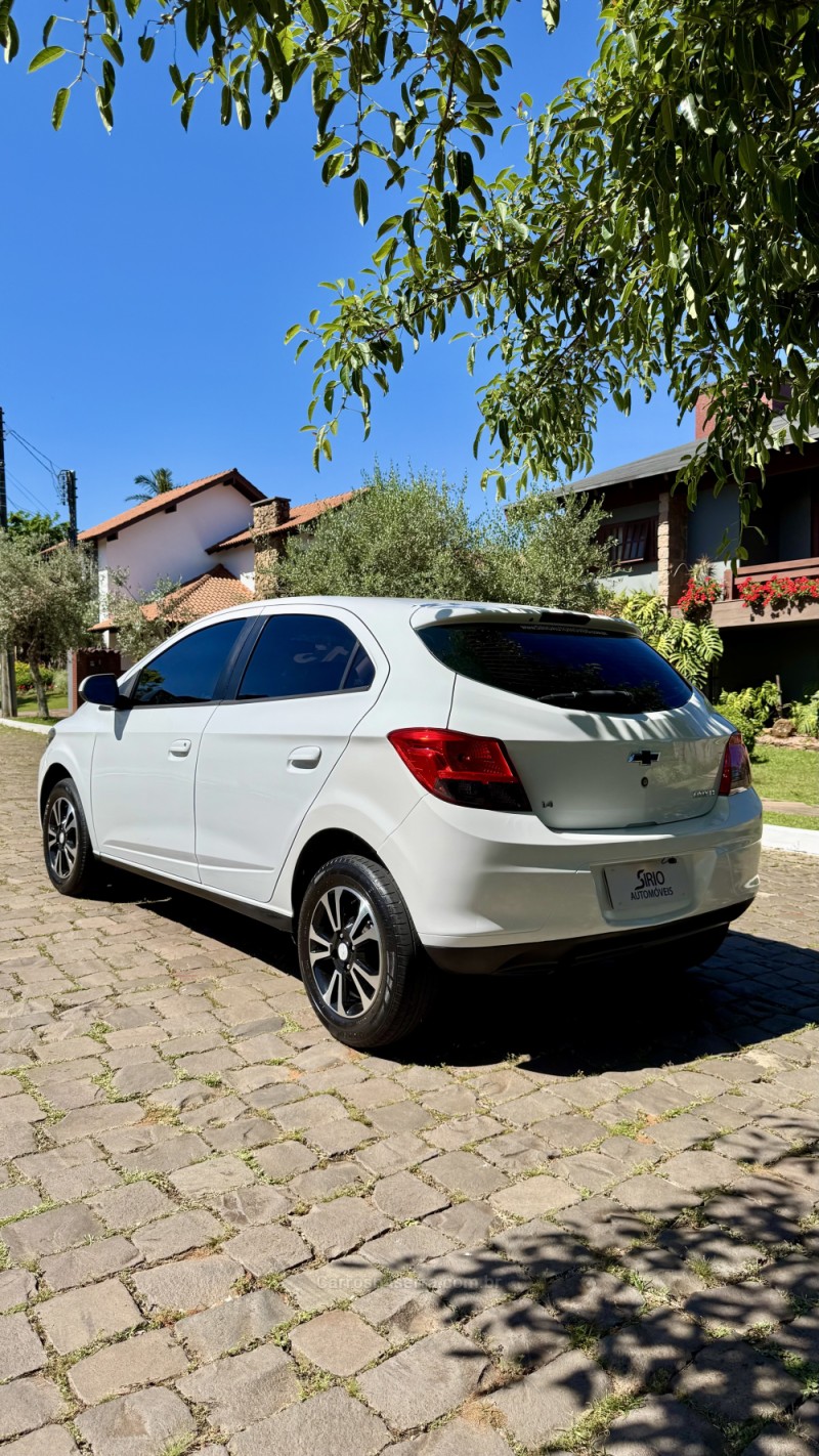 ONIX 1.4 MPFI LT 8V FLEX 4P MANUAL - 2013 - LAJEADO