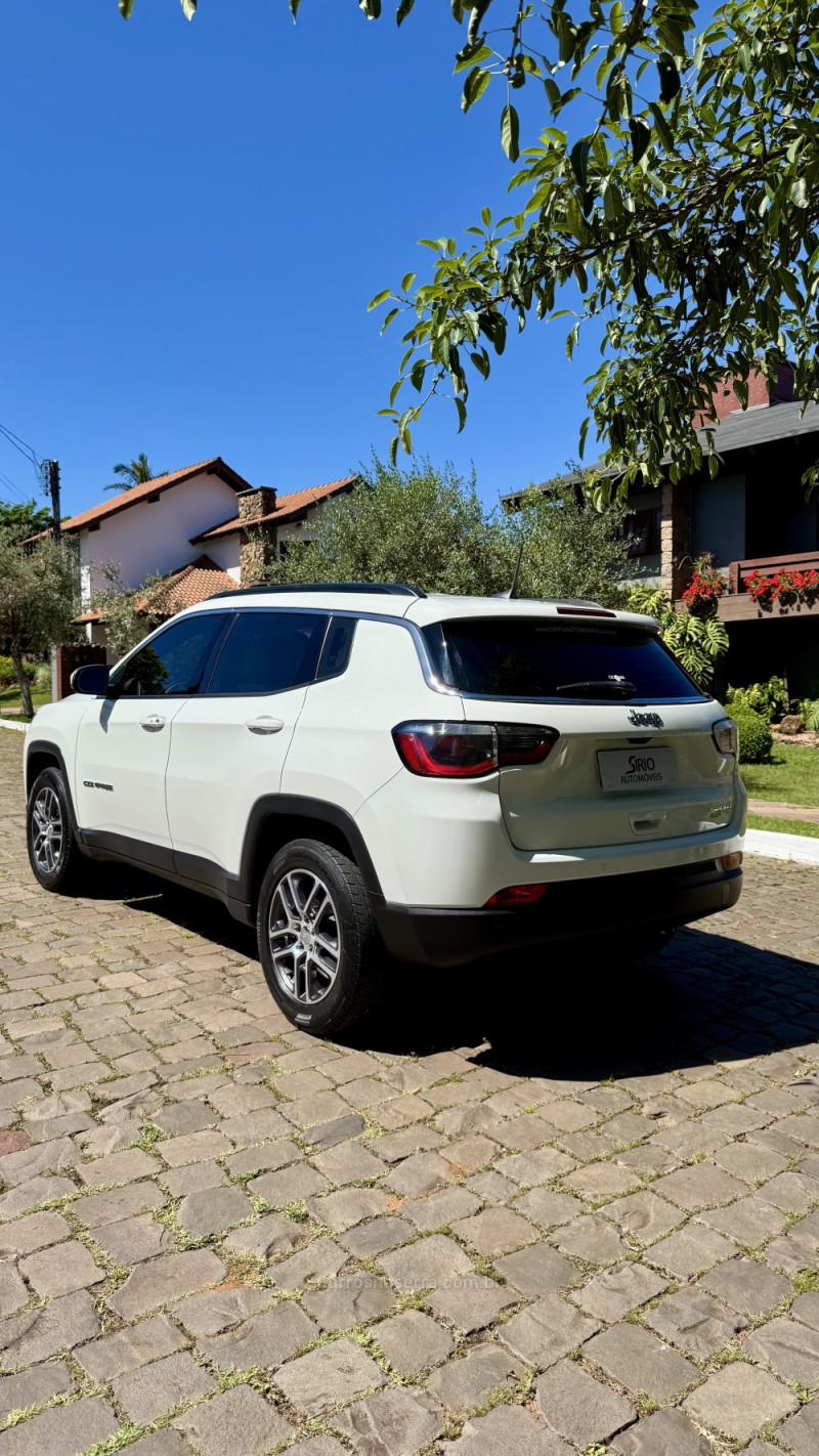 COMPASS 2.0 16V FLEX SPORT AUTOMÁTICO - 2020 - LAJEADO