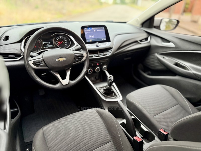 ONIX 1.0 LT 12V TURBO FLEX 4P MANUAL - 2022 - CAXIAS DO SUL