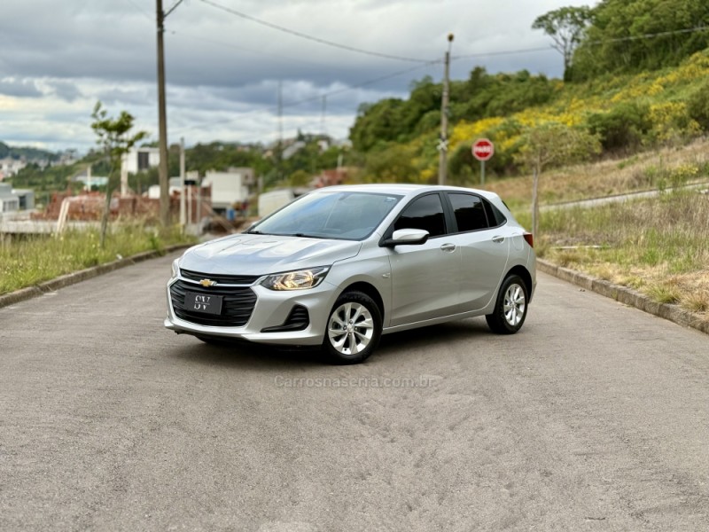 onix 1.0 lt 12v turbo flex 4p manual 2022 caxias do sul