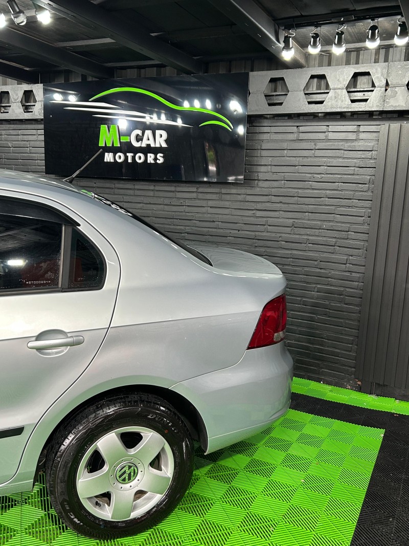 VOYAGE 1.0 MI CITY 8V FLEX 4P MANUAL - 2011 - FELIZ