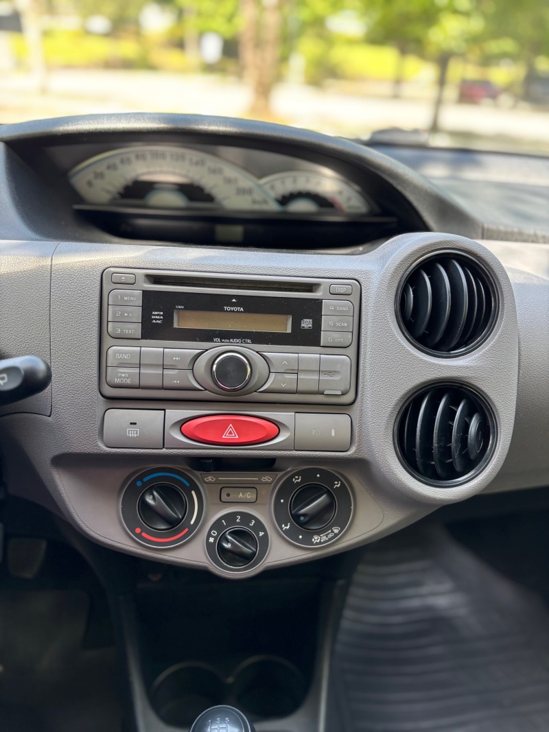 ETIOS 1.3 XS 16V FLEX 4P MANUAL - 2013 - CAXIAS DO SUL